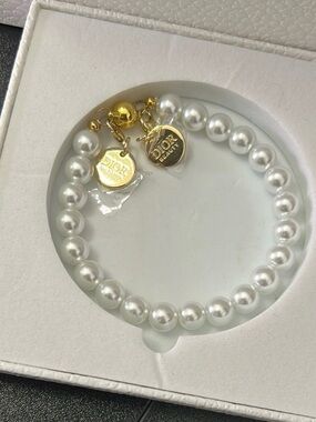 Dior White And Gold Classic Pearl Bracelet/ New In Box